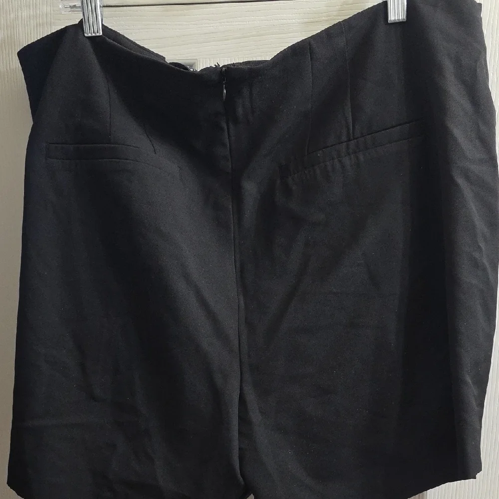 Eloquii High Waist Black Shorts with Ruffle Front Size 18